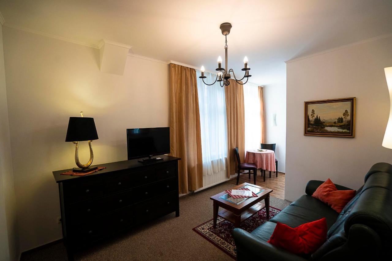 Pension Am Dom Schwerin  Esterno foto